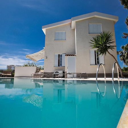 Merab Center Villas Aya Napa Dış mekan fotoğraf