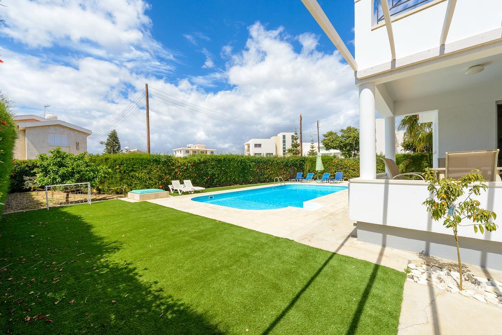 Merab Center Villas Aya Napa Oda fotoğraf