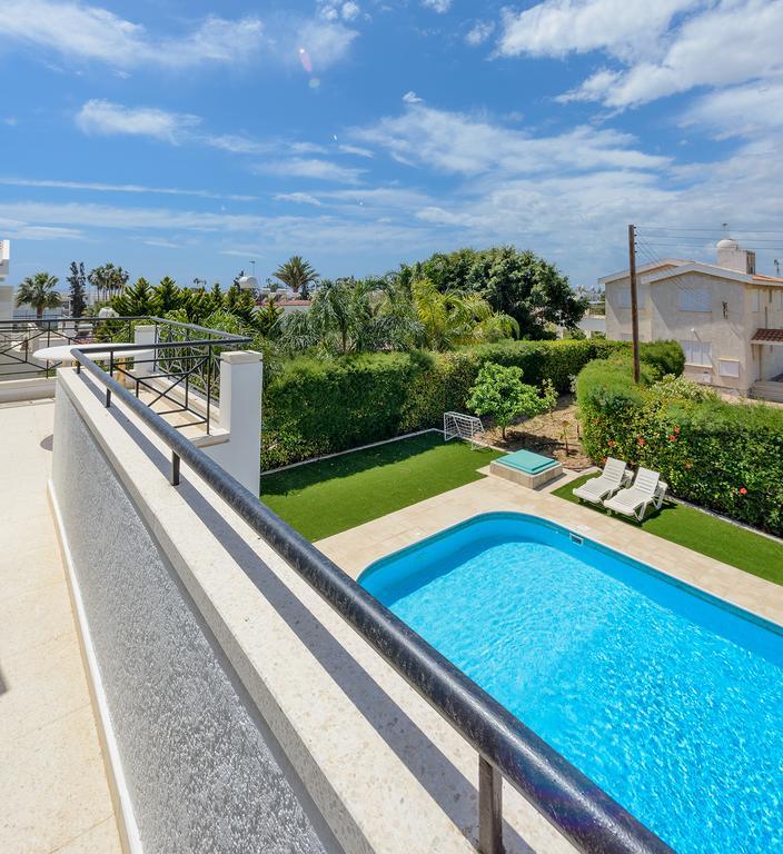 Merab Center Villas Aya Napa Oda fotoğraf